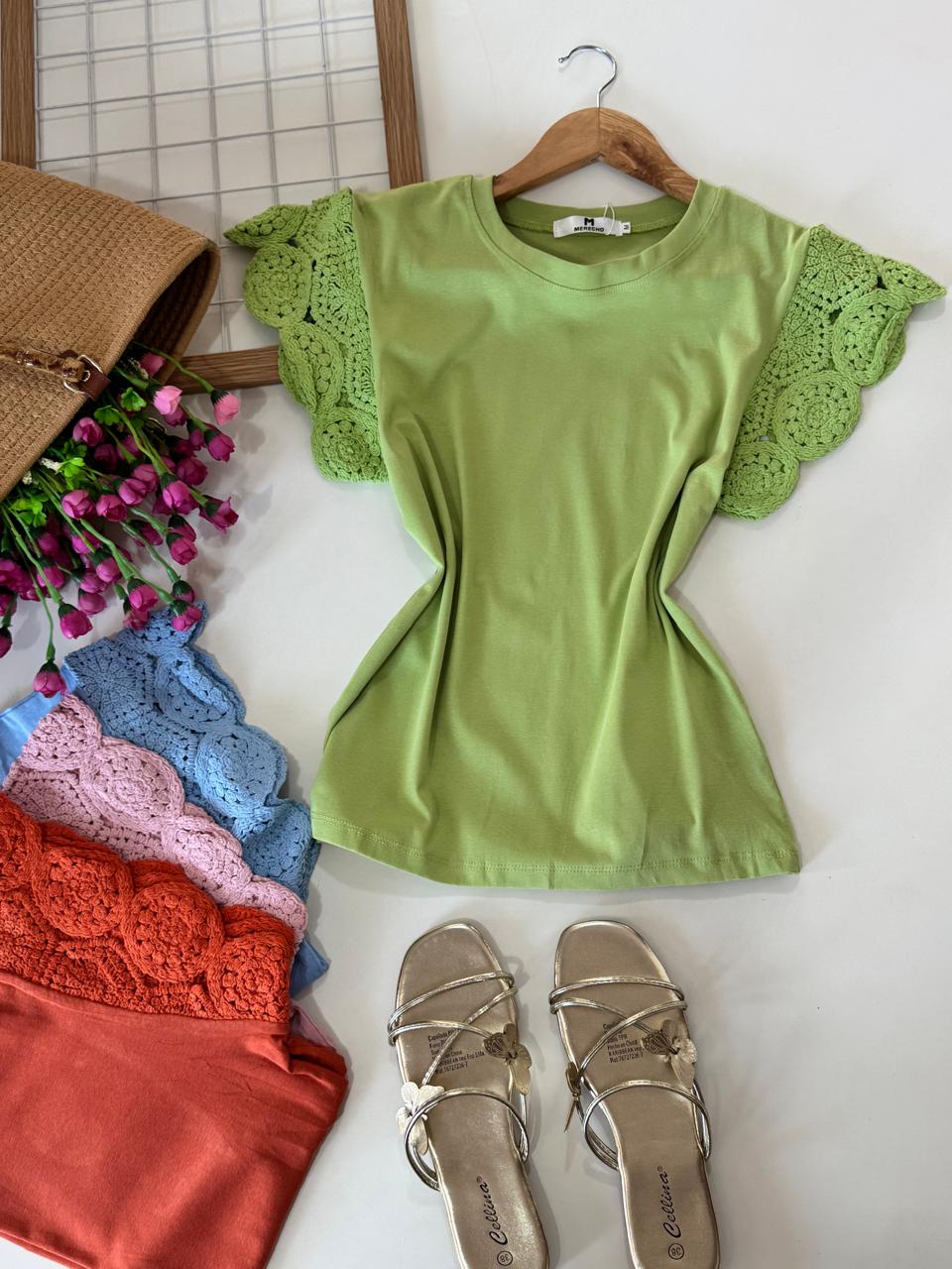 Blusa en algodón, manga bordada