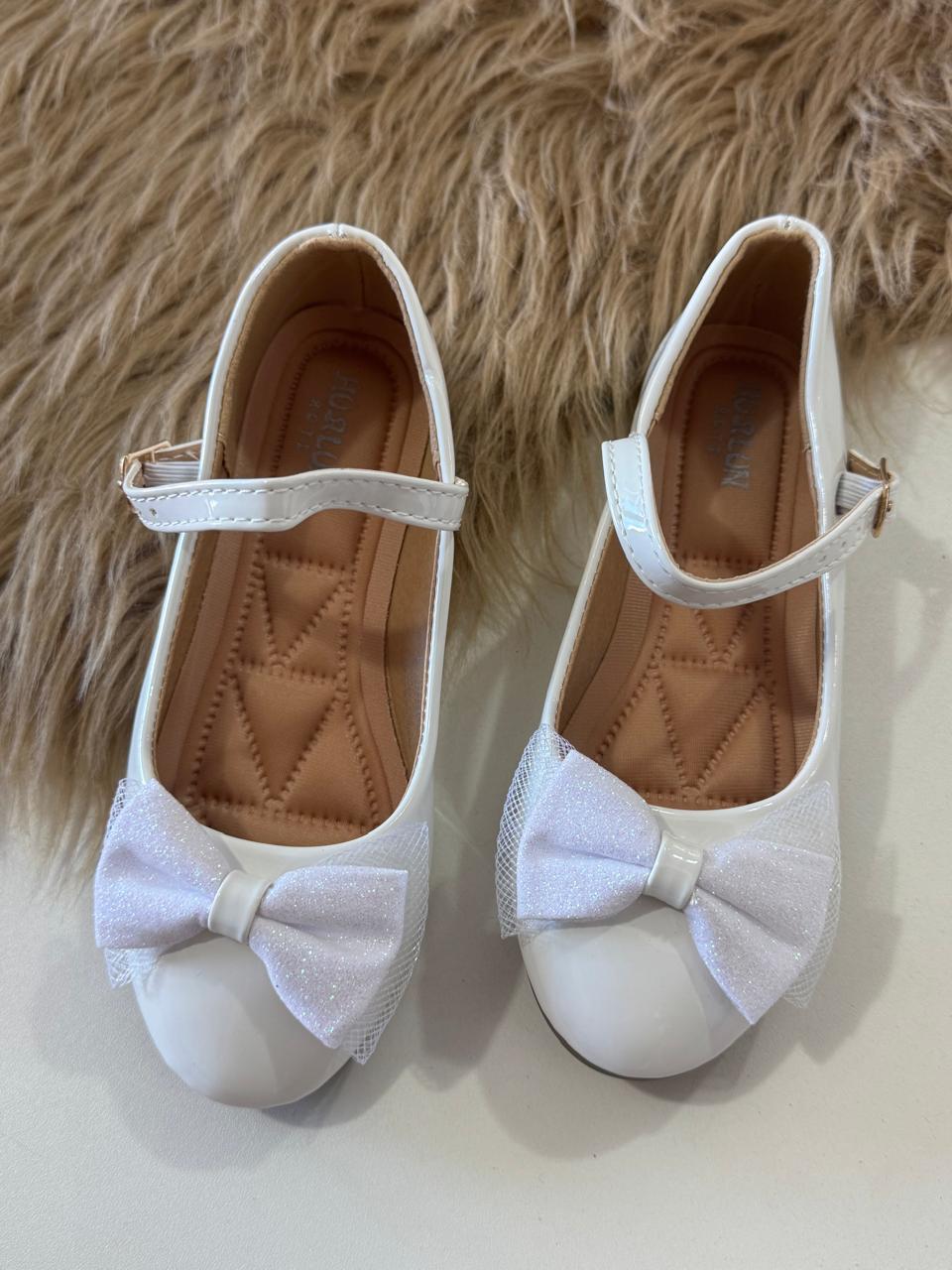 Chatitas en blanco, único tono 45.000gs