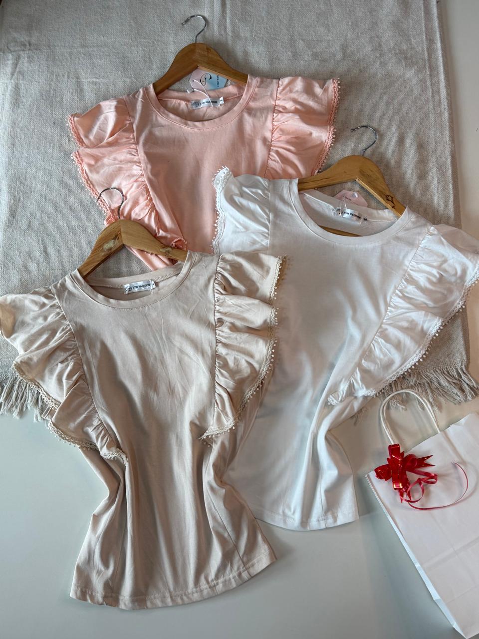 Blusa básica de algodón con volados