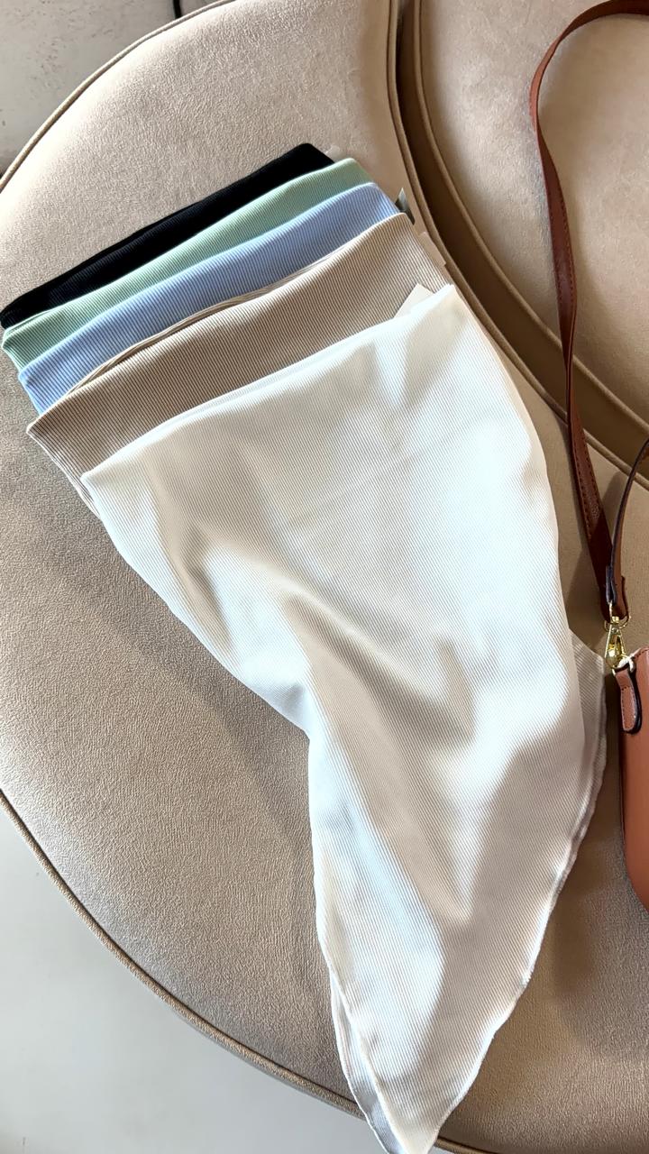 Blusi en morley irregular 45 000 gs