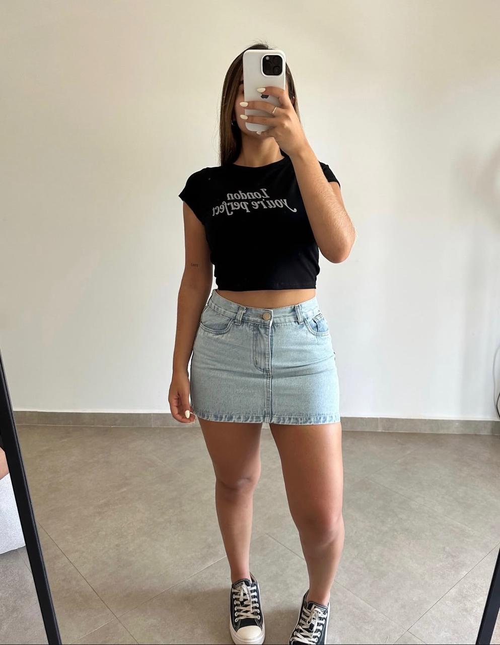 Mini en Tela Rígida - Varios Tonos 😍👖